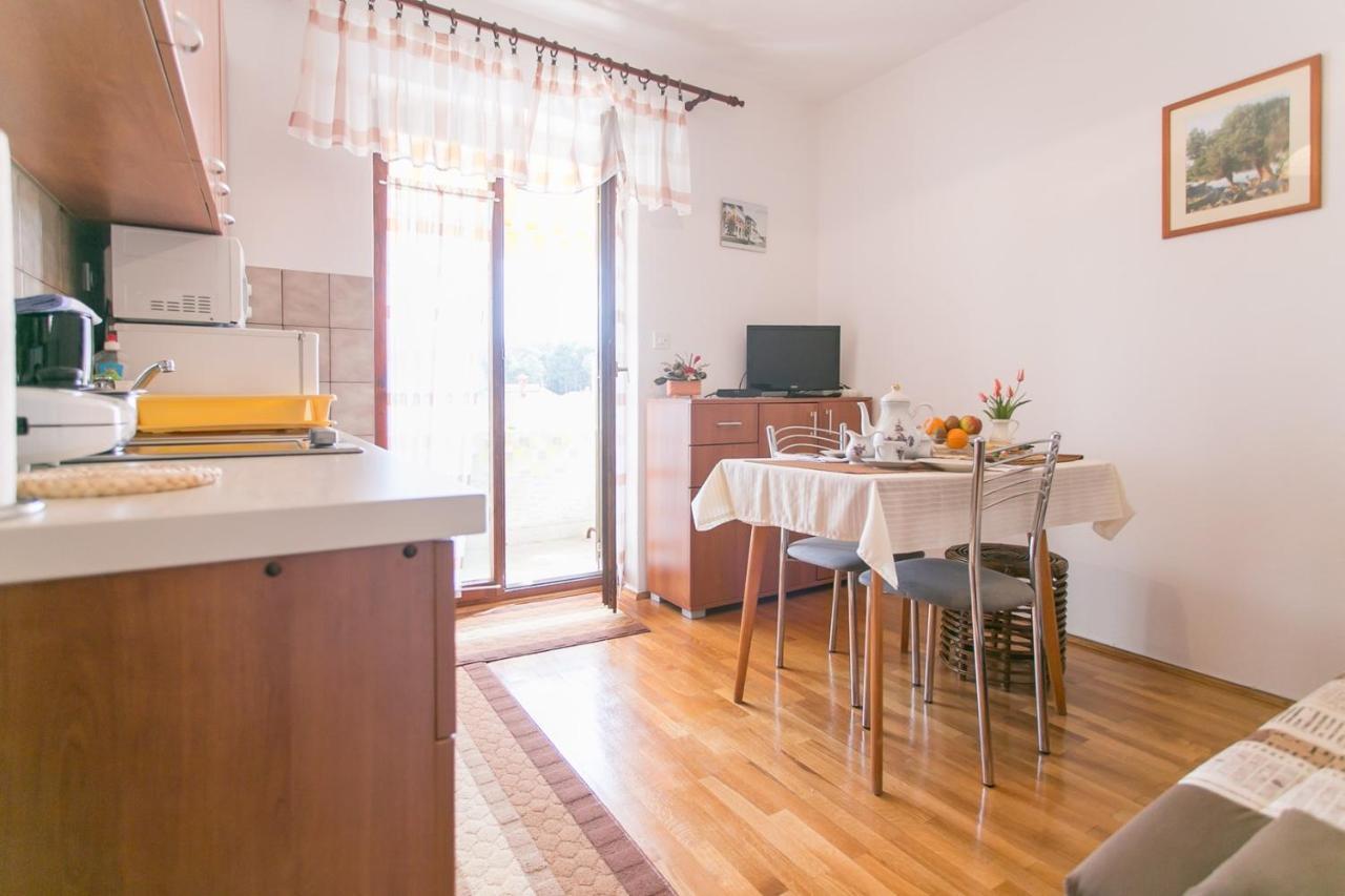 פורץ Apartment House Matosevic חדר תמונה